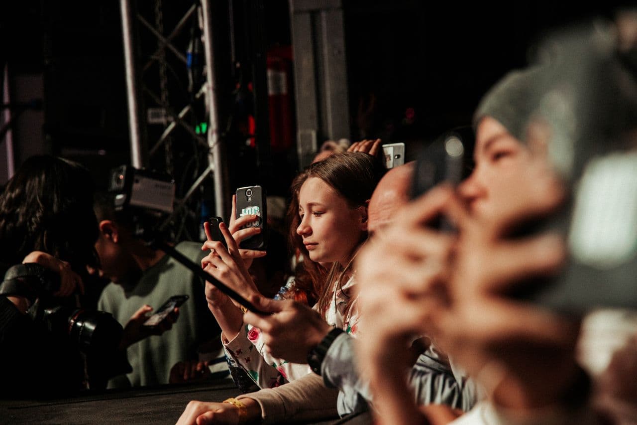 Jak promować event w social mediach? Kompletny przewodnik przed, w trakcie i po wydarzeniu